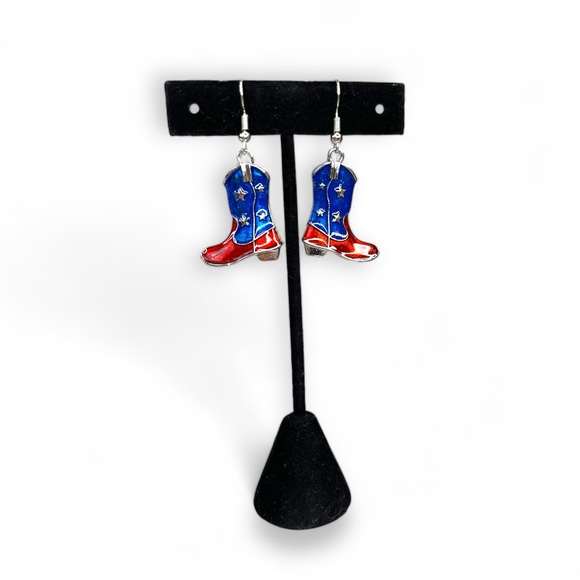 Western style Americana USA ๐บ๐ธ Boot Earrings silver tone NWOT - Picture 3 of 3